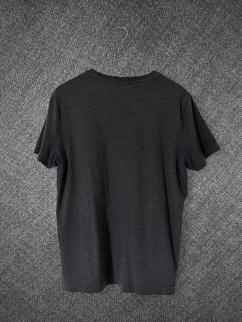 Banana Republic Men’s Charcoal Elephant Graphic T-Shirt Size Medium